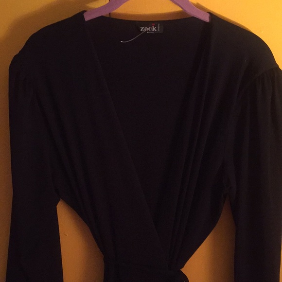 A long black dress - Picture 3 of 3